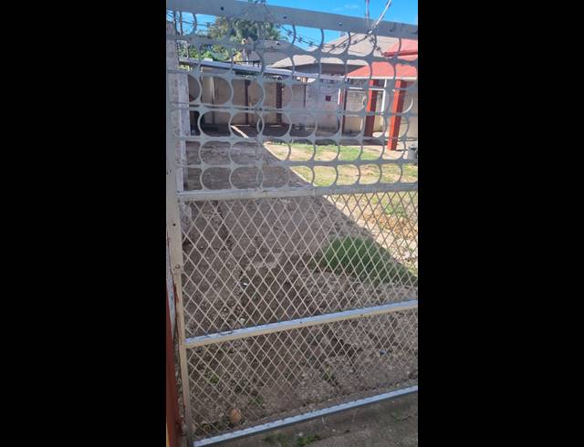 3 BEDROOM HOUSE FOR SALE IN UITENHAGE CENTRAL